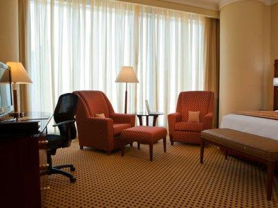 Courtyard By Marriott Doha City Center Экстерьер фото