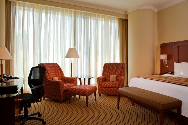 Courtyard By Marriott Doha City Center Экстерьер фото